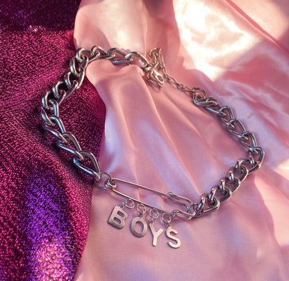 BOYS kilt pin chunky chain choker necklace