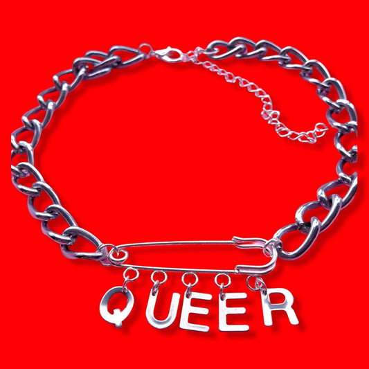 Queer kilt pin chunky chain choker necklace