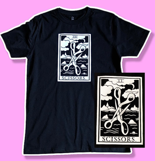 Scissor tarot card black t-shirt
